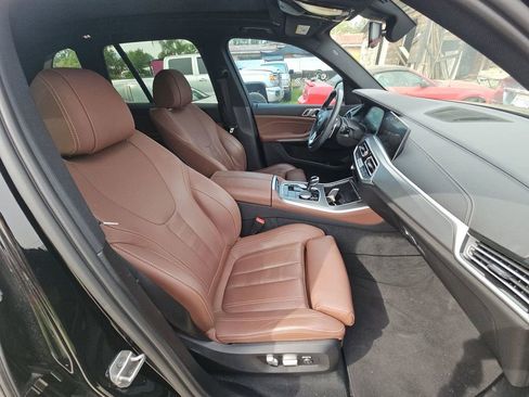 Used 2022 BMW X5 sDrive40i w/ Parking Assistance Package image 9