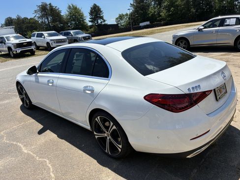 Used 2023 Mercedes-Benz C 300 Sedan image 6