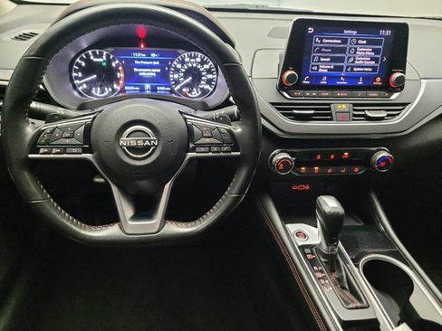 Used 2023 Nissan Altima 2.5 SR FWD image 22