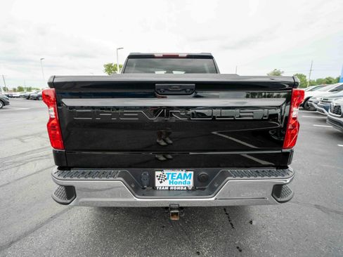 Used 2024 Chevrolet Silverado 1500 LT AWD/4WD image 5