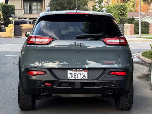 Used 2015 Jeep Cherokee Trailhawk w/ Comfort/Convenience Group image 7
