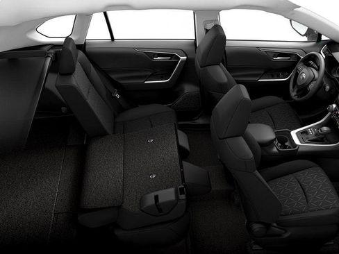 New 2025 Toyota RAV4 XLE image 39