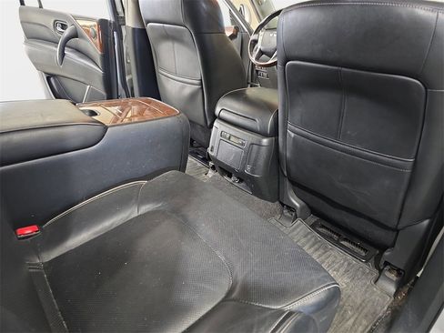 Used 2018 INFINITI QX80 4WD w/ Driver Assistance Package image 13