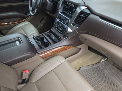 Used 2016 Chevrolet Tahoe LTZ AWD/4WD image 18