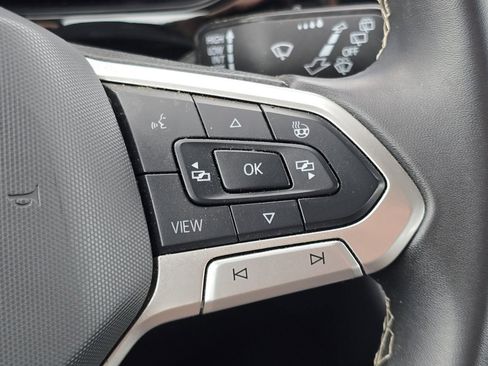 Used 2024 Volkswagen Taos S image 12