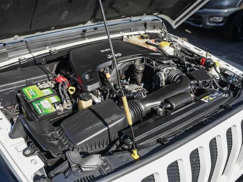 Used 2018 Jeep Wrangler Unlimited Sport S image 20