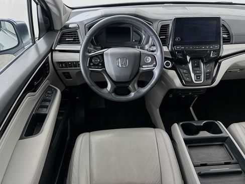 Certified 2023 Honda Odyssey Touring image 4