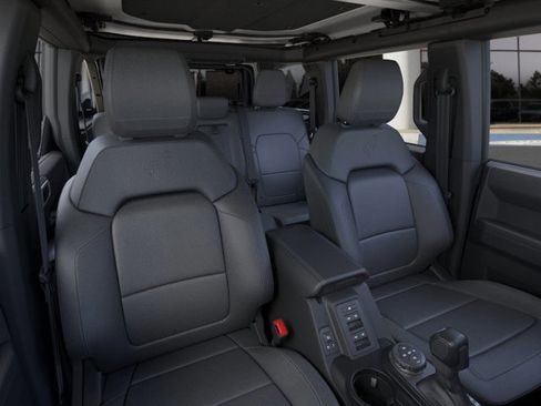New 2025 Ford Bronco Badlands image 10