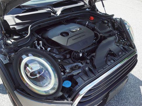 Used 2019 MINI Cooper 2-Door Hardtop w/ Premium Package FWD image 29
