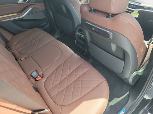 New 2026 BMW X5 xDrive40i w/ Executive Package AWD/4WD image 11