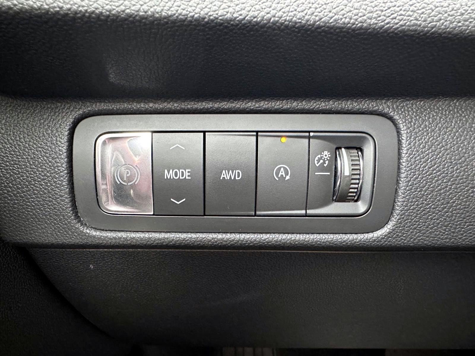 Used 2024 Chevrolet Traverse LS AWD/4WD image 16
