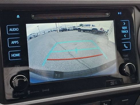 Used 2017 Toyota Tacoma TRD Sport w/ Premium & Technology Package AWD/4WD image 22