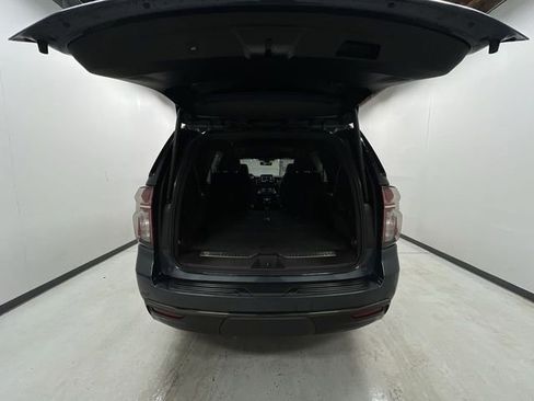 Used 2021 Chevrolet Tahoe Z71 w/ Luxury Package image 27