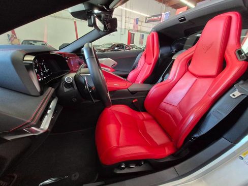 Used 2021 Chevrolet Corvette Stingray Preferred Cpe w/ Z51 Performance Package image 11