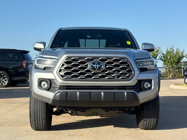 Used 2023 Toyota Tacoma TRD Off-Road AWD/4WD image 2
