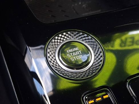 Certified 2023 Kia Niro EX image 23