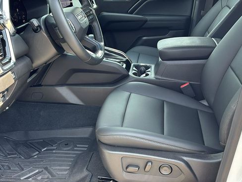Certified 2025 GMC Canyon Elevation w/ Convenience Package RWD image 16