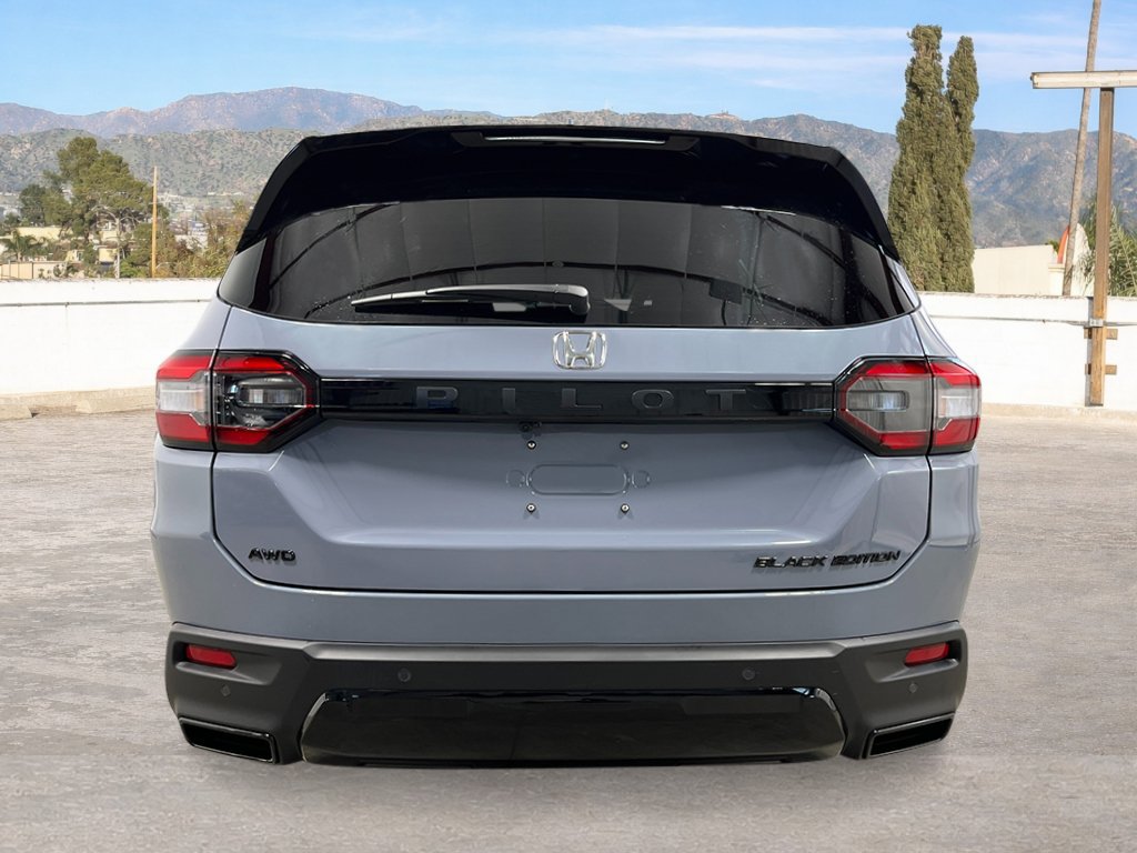 New 2026 Honda Pilot Black Edition image 4