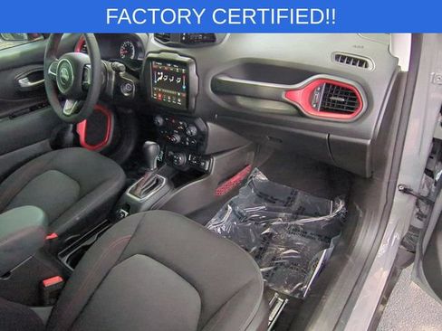 Certified 2023 Jeep Renegade Trailhawk AWD/4WD image 36
