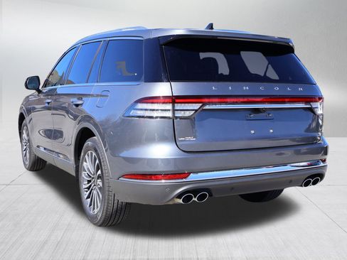 Used 2022 Lincoln Aviator AWD w/ Premium Package image 5