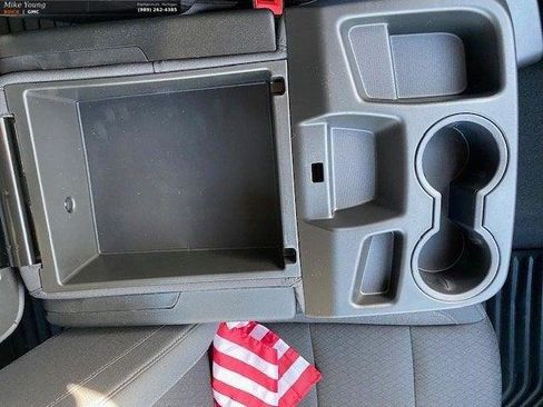 New 2026 GMC Sierra 1500 Elevation image 24