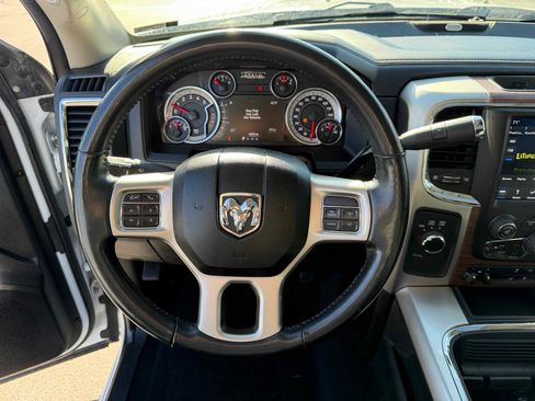 Used 2018 RAM 2500 Laramie w/ Convenience Group image 18