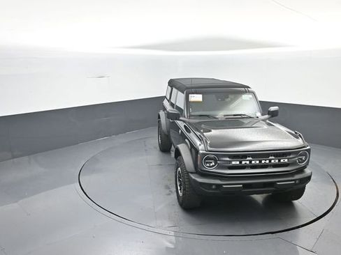 Certified 2023 Ford Bronco Big Bend w/ Sasquatch Package AWD/4WD image 24