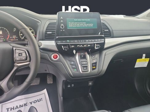 Used 2025 Honda Odyssey EX-L image 11