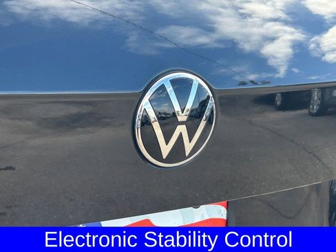 Used 2023 Volkswagen Tiguan SEL R-Line image 21