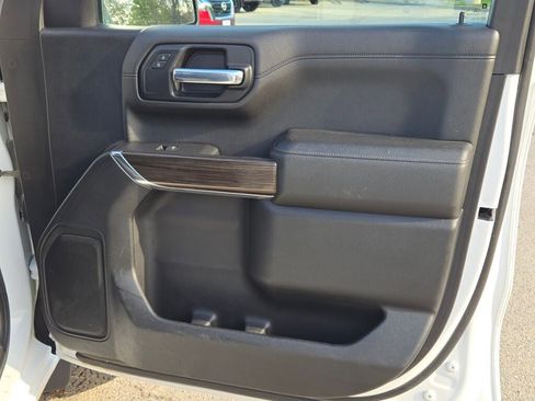 Used 2021 Chevrolet Silverado 1500 LT image 8