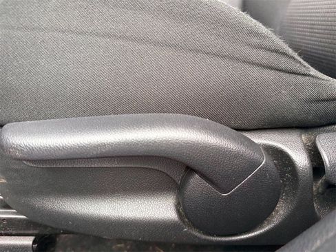 Used 2012 MAZDA MAZDA3 i Touring image 13