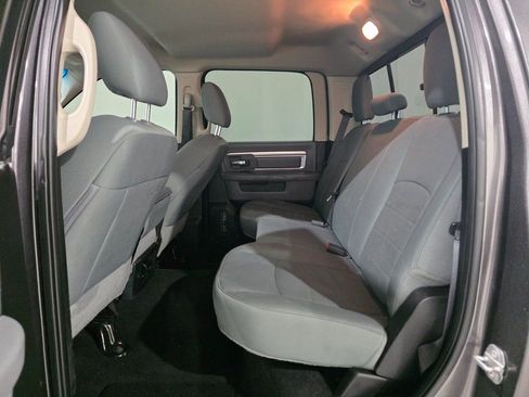 Used 2019 RAM 1500 Classic SLT image 19