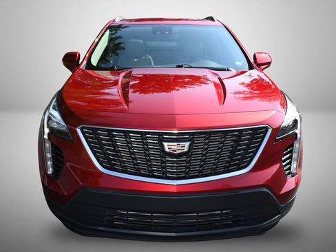 Used 2023 Cadillac XT4 Luxury w/ Cold Weather Package FWD image 10