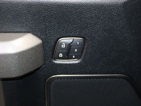 Used 2018 Ford F150 Raptor w/ Equipment Group 802A Luxury image 35