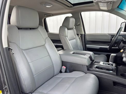 Used 2016 Toyota Tundra Limited w/ Limited Premium Package image 32