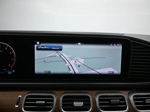Used 2024 Mercedes-Benz GLE 450 4MATIC image 16
