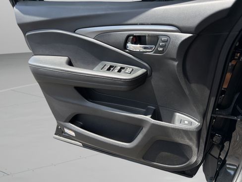 Certified 2023 Honda Ridgeline RTL-E image 18