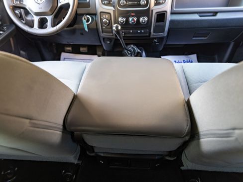 Used 2015 RAM 2500 Tradesman w/ Chrome Appearance Group AWD/4WD image 40
