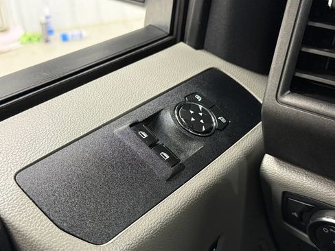 Used 2019 Ford F250 XL w/ Power Equipment Group RWD image 22