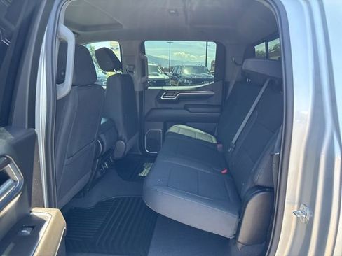 Used 2022 Chevrolet Silverado 1500 LT AWD/4WD image 14