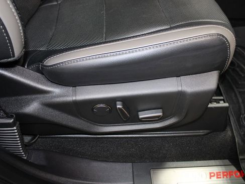 Used 2018 Ford F150 Raptor w/ Equipment Group 802A Luxury image 59