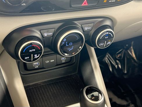 Used 2023 Hyundai Venue SEL w/ Cargo Package FWD image 15
