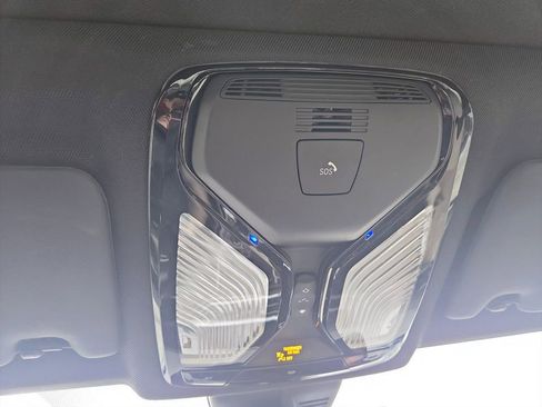 Used 2021 BMW 330i Sedan w/ Driving Assistance Package image 24