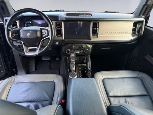 Used 2022 Ford Bronco Outer Banks image 12