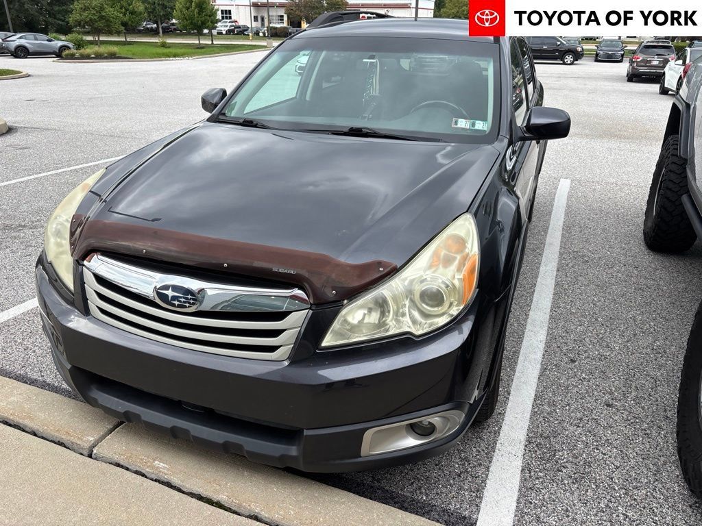 Used 2011 Subaru Outback 2.5i Premium AWD/4WD image 1