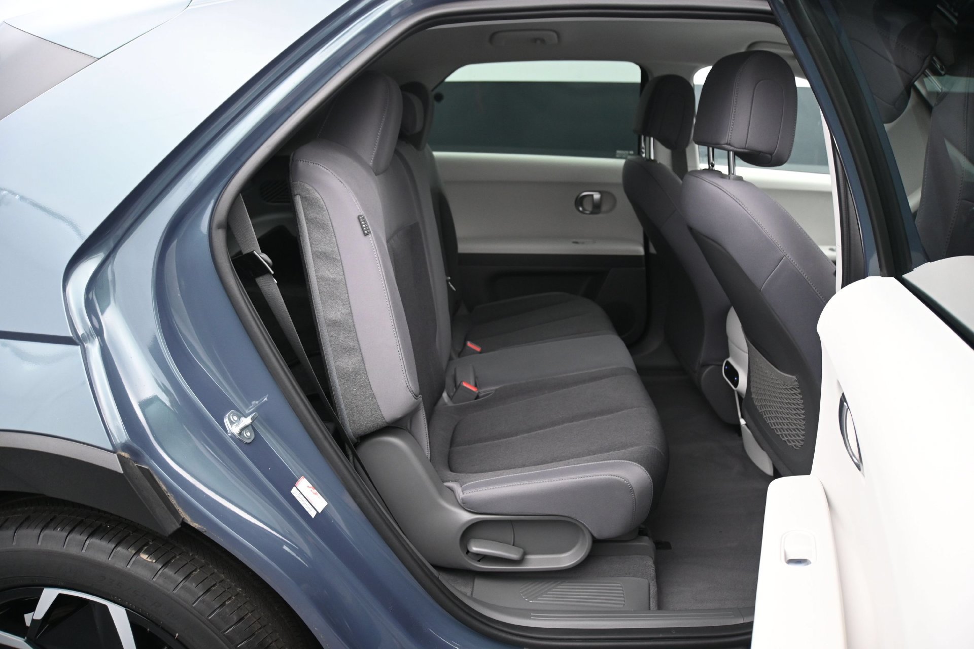 Certified 2024 Hyundai Ioniq 5 SEL AWD/4WD image 13