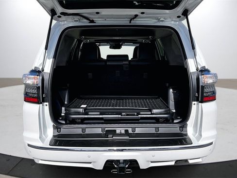Used 2022 Toyota 4Runner Limited image 26