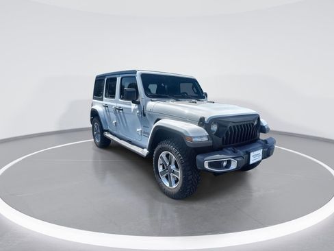 Used 2020 Jeep Wrangler Unlimited Sahara AWD/4WD image 2