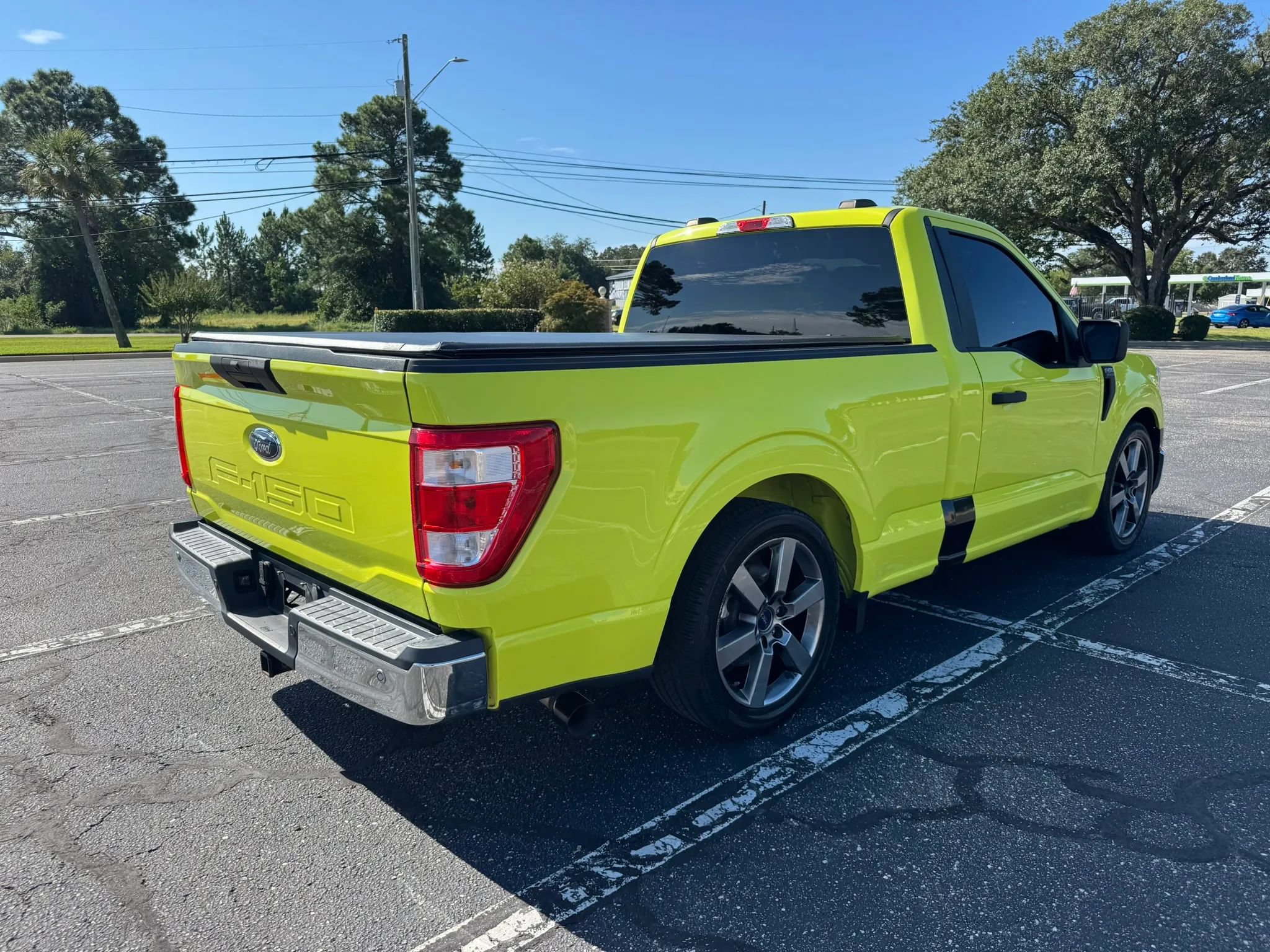 Used 2022 Ford F150 XL w/ Equipment Group 101A High RWD image 6
