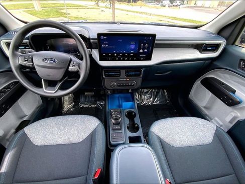 Used 2025 Ford Maverick XLT FWD image 14